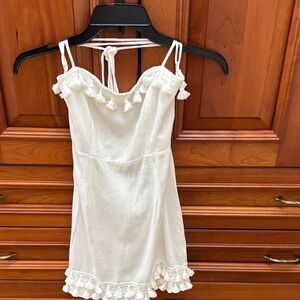 Princess Polly adorable white desss